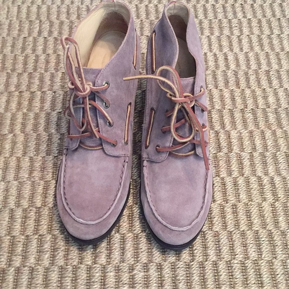 Mock taupe suede 2&3/4”stacked heel women’s shoe. - Picture 2 of 6